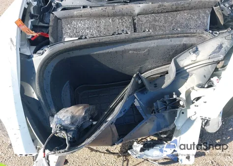 2024 Tesla Model Y Long Range Dual Motor All-Wheel Drive из США, поврежденный, VIN 7SAYGDEE7RA274787